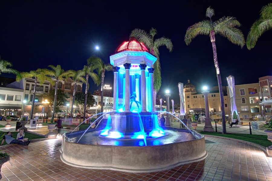 San Diego: City Lights Night Trolley Tour - Balboa Park after dark, fountains and statues in the spotlight