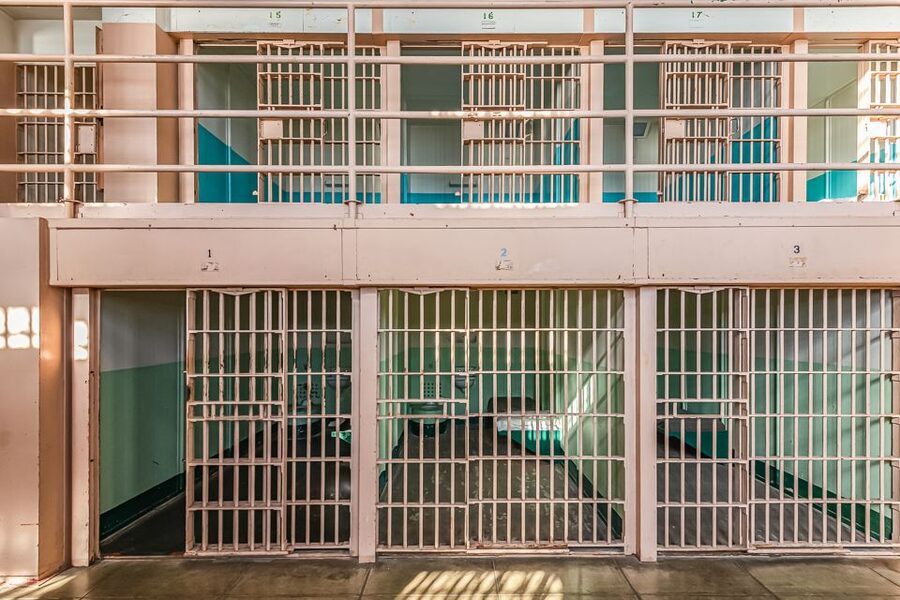 San Francisco: Alcatraz, Fisherman’s Wharf & Optional Extras - Inside Alcatraz: audio tour freedom on the island