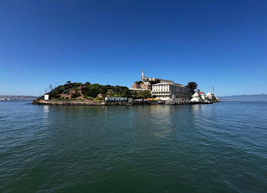 San Francisco: Alcatraz Ticket, Ferry, & Self-Guided App - The App Audio Tour: How to Get the Most From a Self-Guided Visit