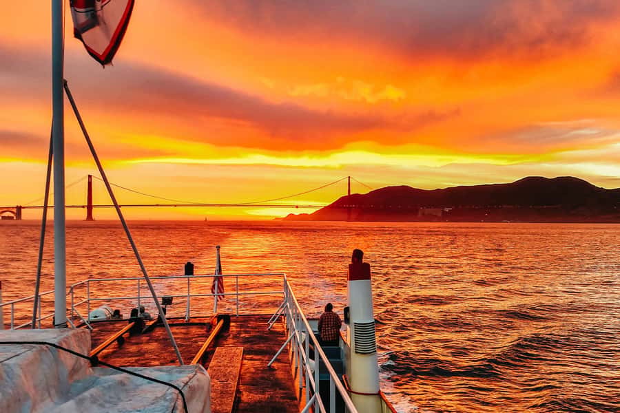 San Francisco: California Sunset Cruise (2-hours) - What makes this sunset cruise feel like the “right” SF move