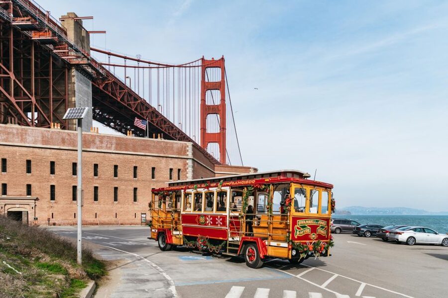 San Francisco: Movie Filming Locations Bus Tour - Entering the tour: Pier 43 1/2, a 3-hour ride, and the right starting view