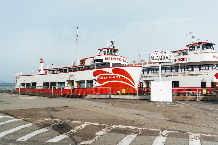 San Francisco: Movie Filming Locations Bus Tour - Price and value: Is $79 per person worth it for 3 hours?