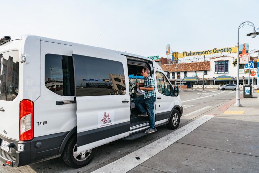 San Francisco: Movie Filming Locations Bus Tour - Practical tips so you enjoy every stop, including Golden Gate Bridge photo time