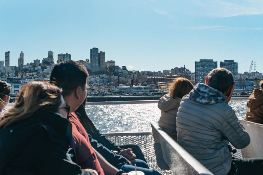 San Francisco: Skip-the-Line Escape from The Rock Bay Cruise - Staff and service: what matters during boarding and sailing