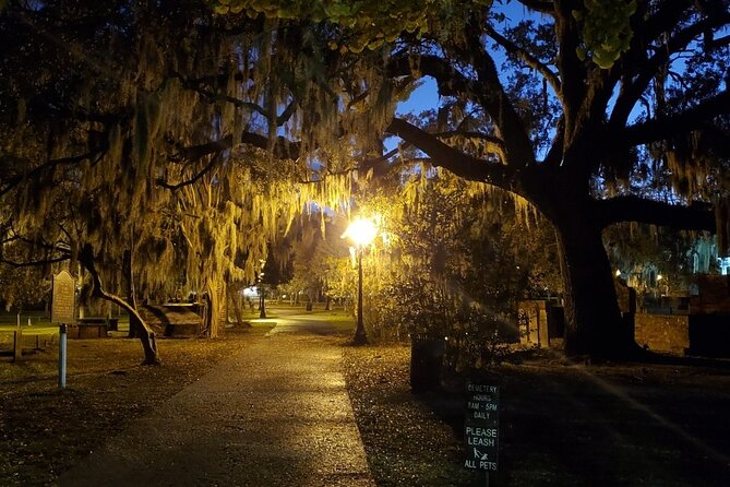 Savannah History and Haunts Candlelit Ghost Walking Tour - Key things to know before you go