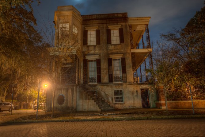 Savannah's Ghost City "Dead of Night" Walking Night Tour - First stop at Nathaniel Greene Monument, then straight into Johnson Square