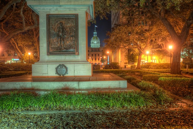 Savannah's Ghost City "Dead of Night" Walking Night Tour - 432 Abercorn Street: the address locals avoid