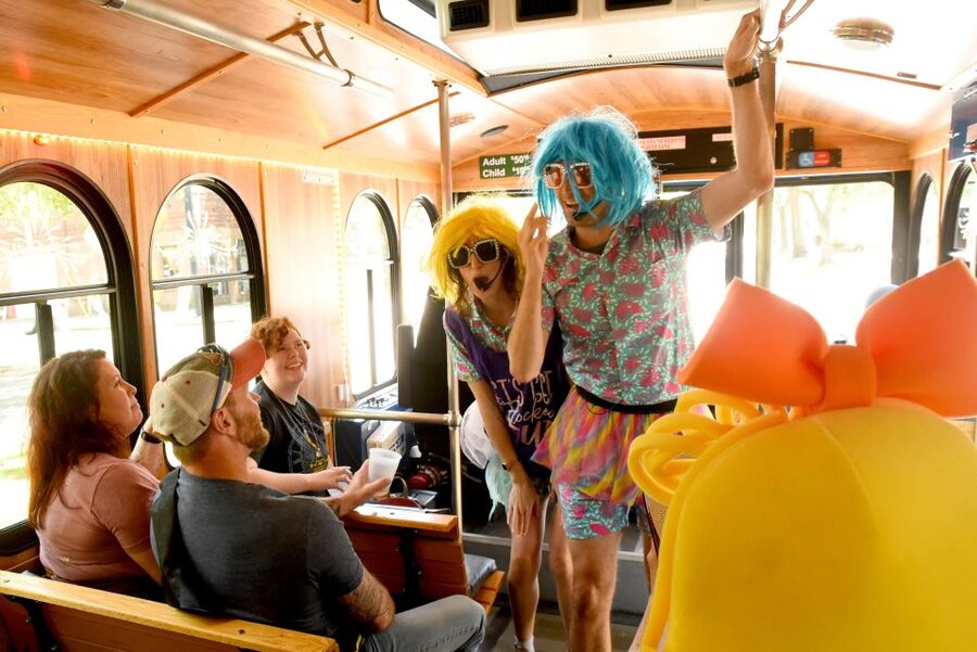 Savannah: "Savannah for Morons" Comedy Trolley Tour - Why a comedy trolley tour makes sense in Savannah