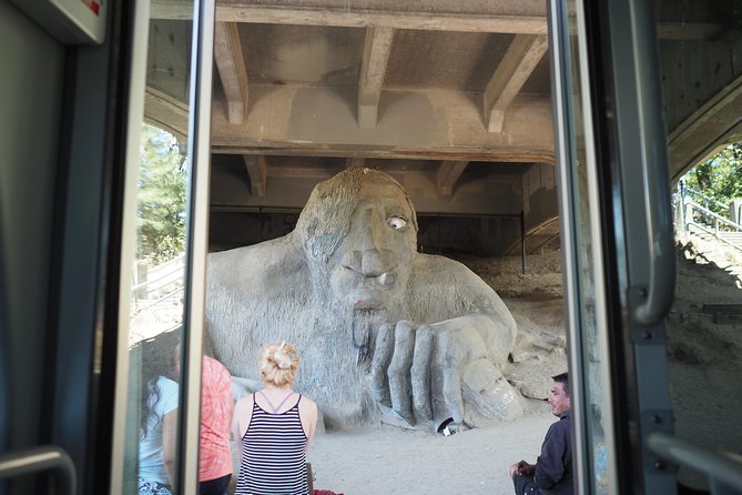 Seattle City Highlights Tour - MoPOP, Seattle Center, and the Waterfront Architecture Pass