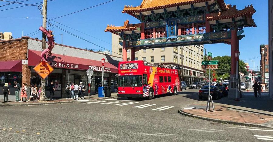 Seattle: City Sightseeing Hop-On Hop-Off Bus Tour - Waterfront and ship vibes: Clippers, Edgewater, Pier 66, and Pier 55