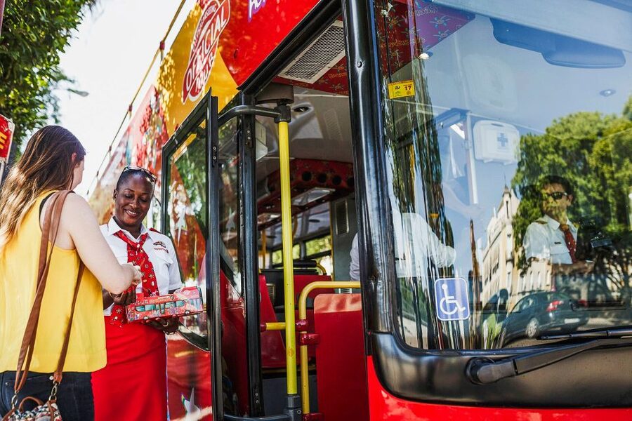 Seattle: City Sightseeing Hop-On Hop-Off Bus Tour - Starting at 600 Broad St near the Space Needle