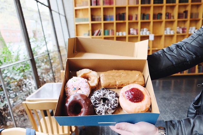 Seattle Delicious Donut Adventure & Walking Food Tour - Weather and what to bring so you enjoy it in Seattle conditions