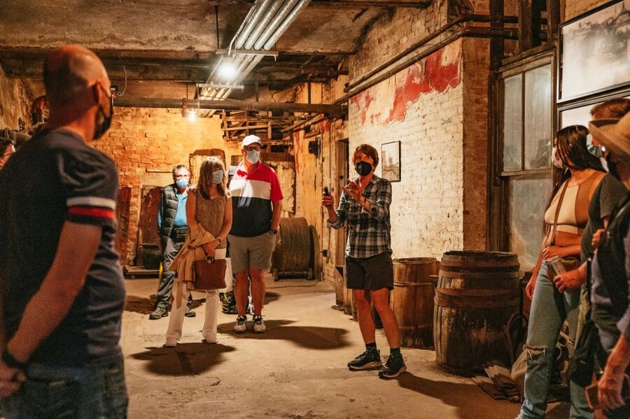 Seattle: Guided Underground Walking Tour - The Guide Is the Real Signature, Watch How They Tell the Stories