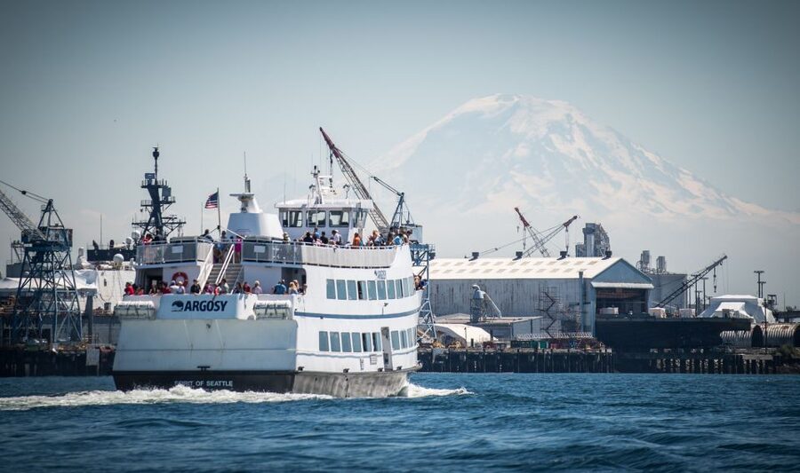 Seattle: Harbor Cruise with Local Guide - Starting at Pier 55, where the view is already the tour