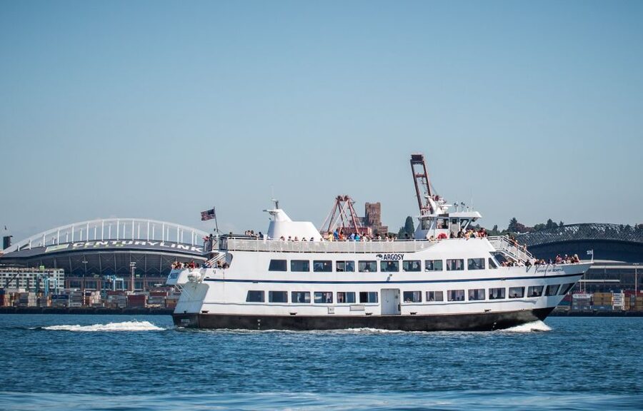 Seattle: Harbor Cruise with Local Guide - Onboard comfort: bars, restrooms, and what to bring