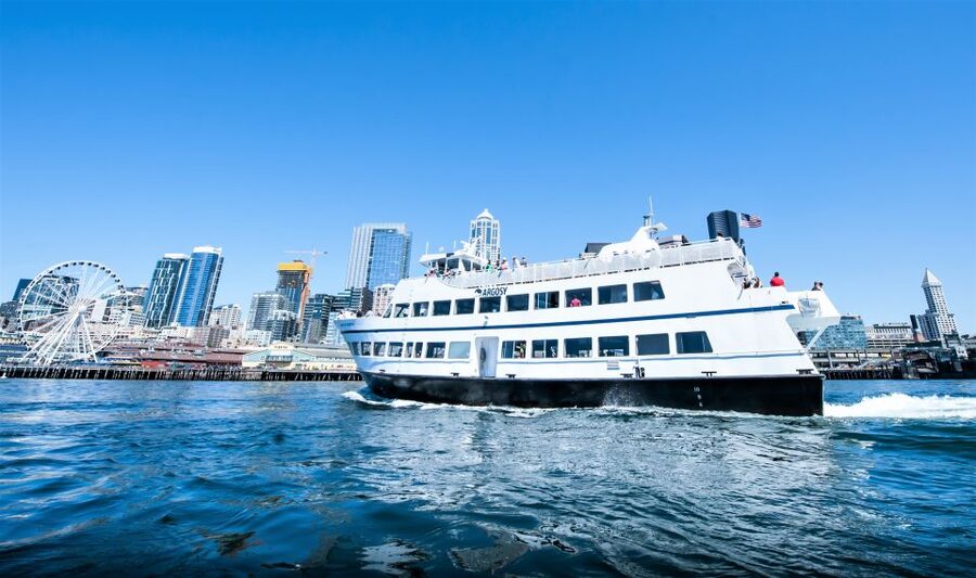 Seattle: Harbor Cruise with Local Guide - Myrtle Edwards Park and the Space Needle, Seattle’s icons from the water