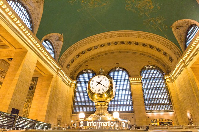 Secrets of Grand Central Station Walking Tour New York City - Getting Started at Track 29, and How to Hear Every Detail