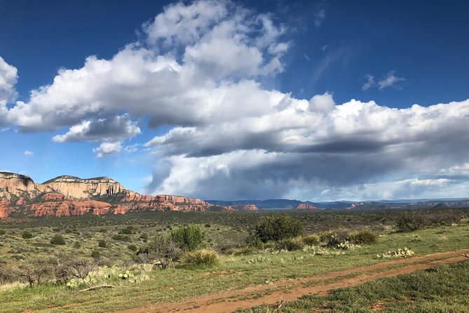 Sedona Outlaw Trail: 3-Hr 4x4 Tour of Western Canyons & Wildlife - Cathedral Rock from the road: a classic Sedona view with a canyon-route perspective