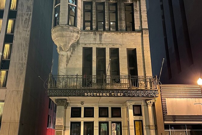 Seeking Spirits Haunted Night-Time Pub Crawl in Nashville - Skull’s Rainbow Room pass-by: 30 minutes of dark lore