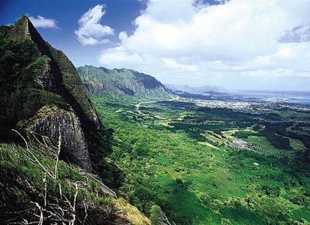 Sights & Bites Ultimate Oahu Circle Island Foodie Tour - 5 highlights worth waking up for
