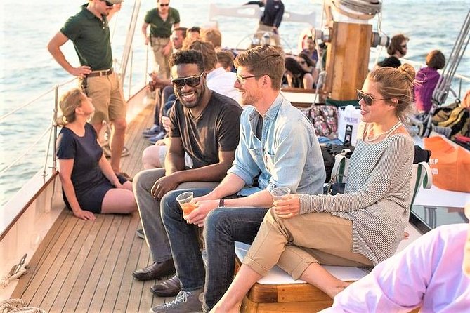 Sightseeing Day Sail around Boston Harbor - Your harbor route: Seaport District views and the Fan Pier lineup