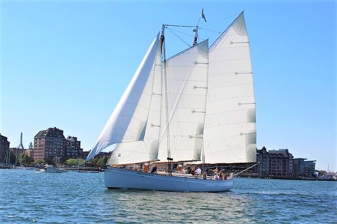 Sightseeing Day Sail around Boston Harbor - Boarding at Rowes Wharf, where timing makes the trip smoother