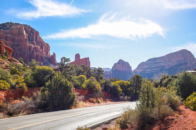 Sightseeing Highlights Tour of Sedona - Soldier Pass and the Road-Trip Feeling of Seeing More Than One Valley