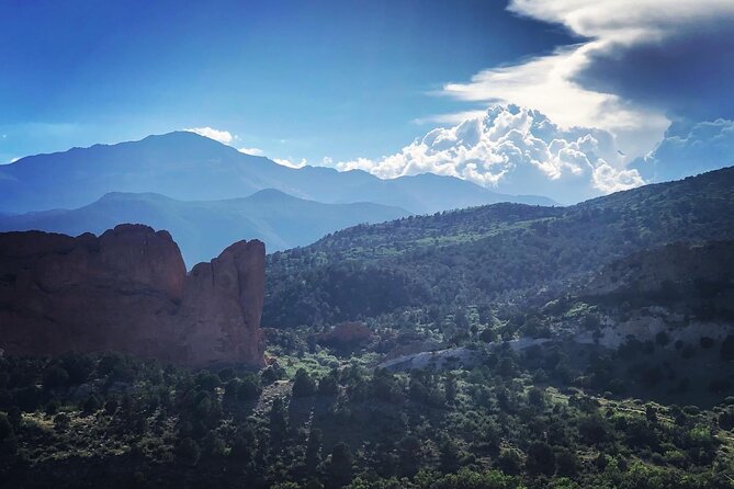 Sightseeing Jeep Tour in Garden of the Gods - How This Jeep Tour Cuts Through Colorado Springs Chaos