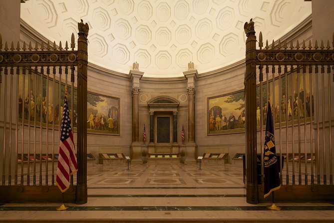 Skip-the-line National Archives Building Exclusive Guided Tour - Accessibility and Talking Rules Inside the Museum