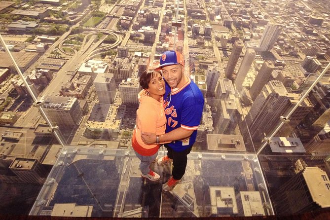 Skydeck - Willis Tower Admission - The Ledge glass balcony: the thrilling 4.3 feet out