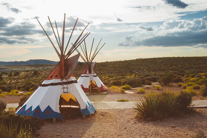 Small Group Grand Canyon, Hoover Dam, 7 Magic Mountains VIP Tour - Hoover Dam Walk: The Main Event Most Tours Only Tease
