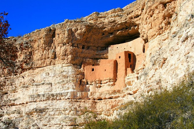 Small Group or Private Sedona and Native American Ruins Day Tour - Stop 1: Montezuma Castle National Monument and Those Cliff Homes