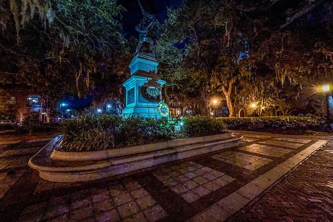 Spirits and Scoundrels Adults Only Savannah Ghost Tour | 10pm - Practical tips for enjoying this 10 pm walk in comfort