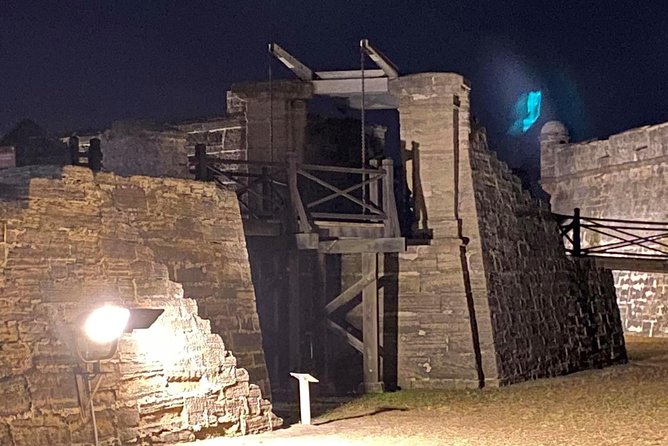 St. Augustine Ghost Tour: A Ghostly Encounter - Ghost-hunting tools: the $5 add-on, and what it really changes