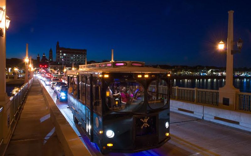 St. Augustine: Ghosts and Gravestones Old Town Trolley Tour - Potter’s Wax Museum: the interactive inside stop that brings laughs and scares
