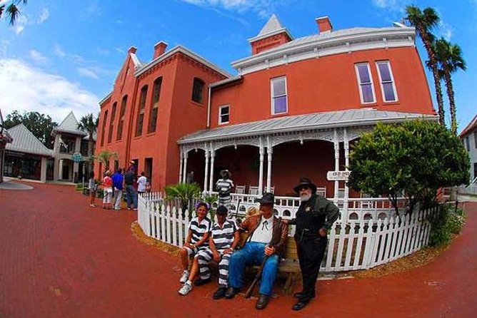 St. Augustine Hop-On Hop-Off Trolley Tour - Live Commentary and Guide Personality: Why It Changes Everything