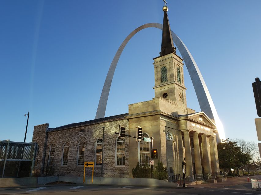 St Louis: 75-Minute City Trolley Tour - Gateway Arch and the Mississippi River: The City’s Center of Gravity
