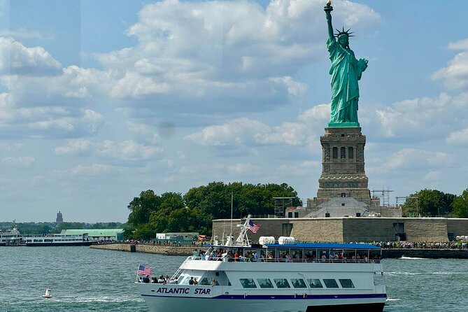 Starship Landmark 90 Minute Sightseeing Cruise - Seats and windows: the part you should not guess on