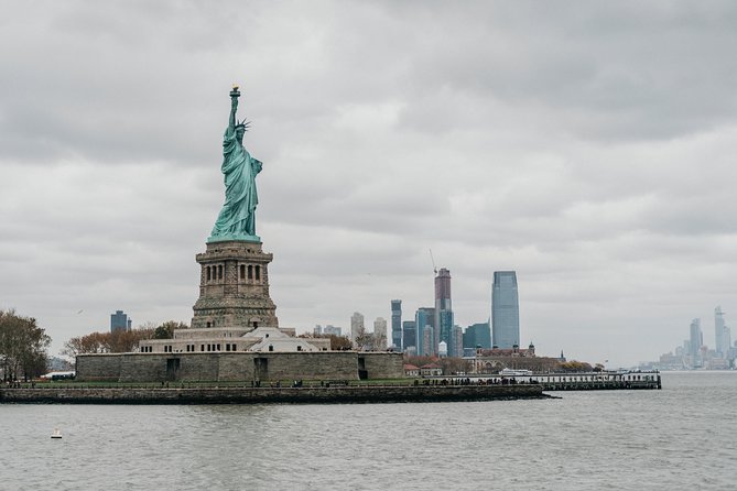Statue of Liberty and Ellis Island Tour: All Options - Castle Clinton to the ferry: getting there is half the game