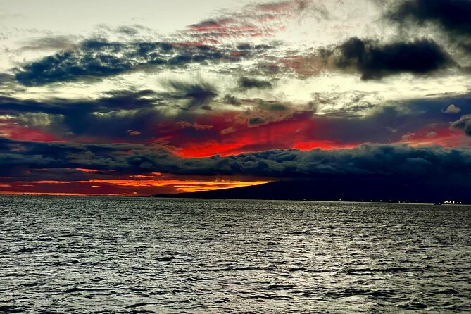 Sunset Dinner Cruise in Honolulu, Hawaii - Drinks and BYOB Reality Check for the Tiki Bar