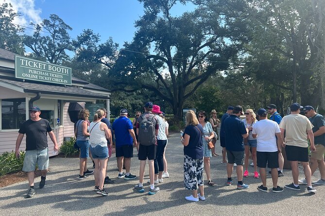 Swamp Boat Ride and Oak Alley Plantation Tour from New Orleans - The Cajun Pride Swamp Tours boat ride through Manchac Swamp