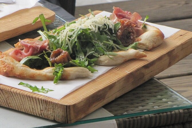 Taste of Little Italy in San Diego - Little Italy at 4:00 pm: the walk-and-eat rhythm