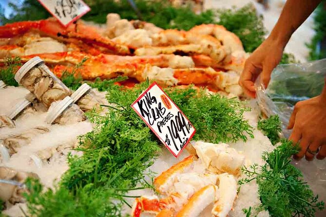 Taste Pike Place Walking Food Tour - The behind-the-scenes part: how the guide changes the Market