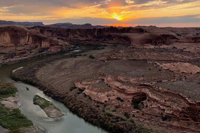 The Best U-Drive Hell's Revenge 4x4 Off Roading Tour from Moab - Price and value: what $135 really buys you in Moab