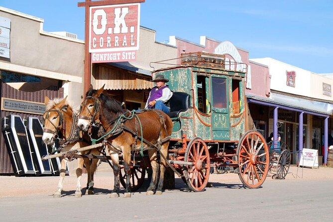 The Bullets and Bordellos Ghost Tour in Tombstone - Why Tombstone at Night Feels Different Than Daylight