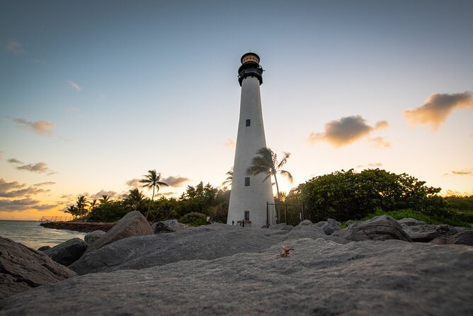 The Dark Side of Key West Ghost Tour - The walk itself: 8 stops, mostly outside, and a route that finishes with a payoff