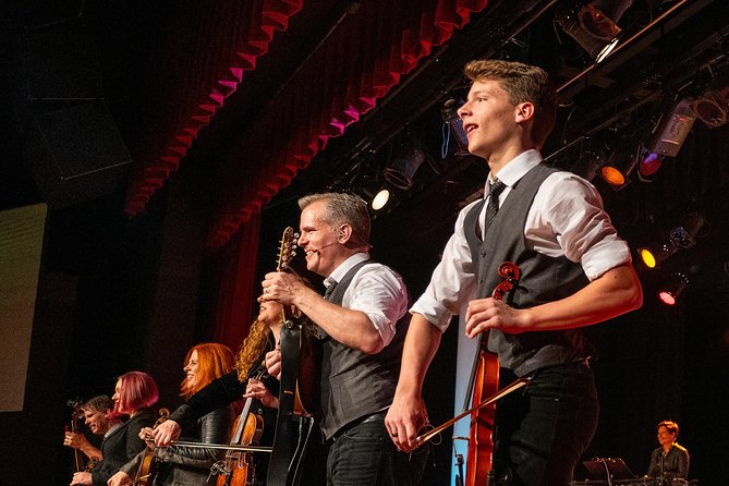 The Dutton Show at the Dutton Family Theater - The family factor: three generations performing, not just backing