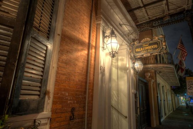 The Ghosts of New Orleans Tour - Guides, Storytelling Style, and How They Handle Different Audiences
