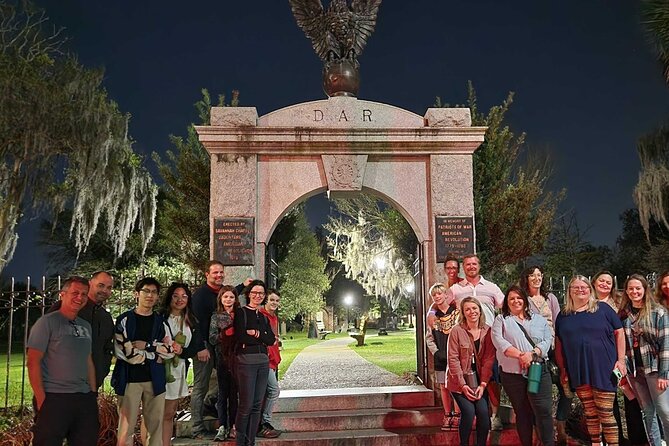 The Grave Tales Ghost Tour in Savannah - The guides: where the experience really swings