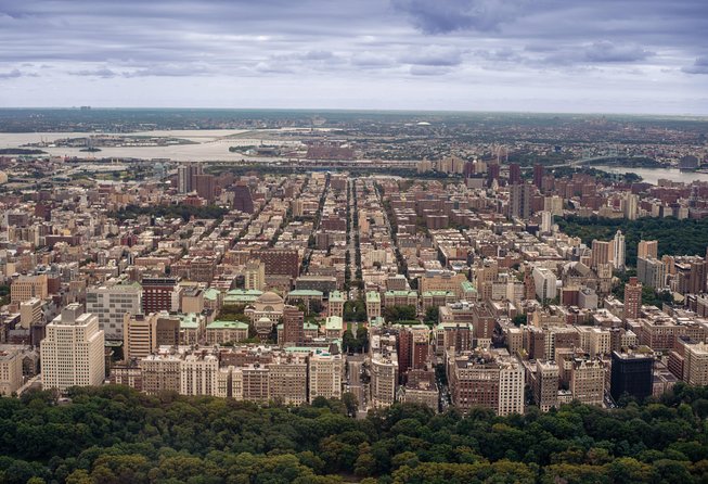 The Manhattan Helicopter Tour of New York - Seating, Safety, and Window Reality